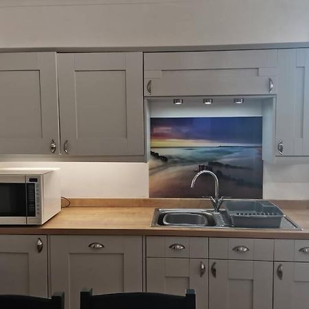Ferienwohnung Bernards Hideout Cromer Exterior foto