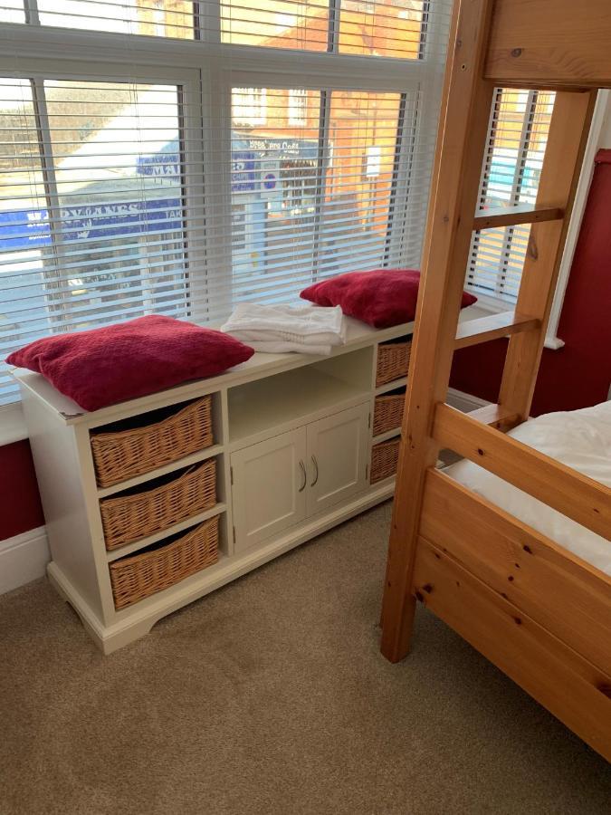 Ferienwohnung Bernards Hideout Cromer Exterior foto