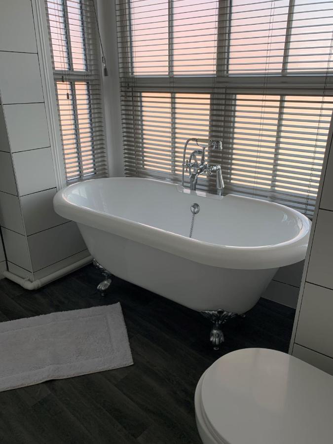 Ferienwohnung Bernards Hideout Cromer Exterior foto